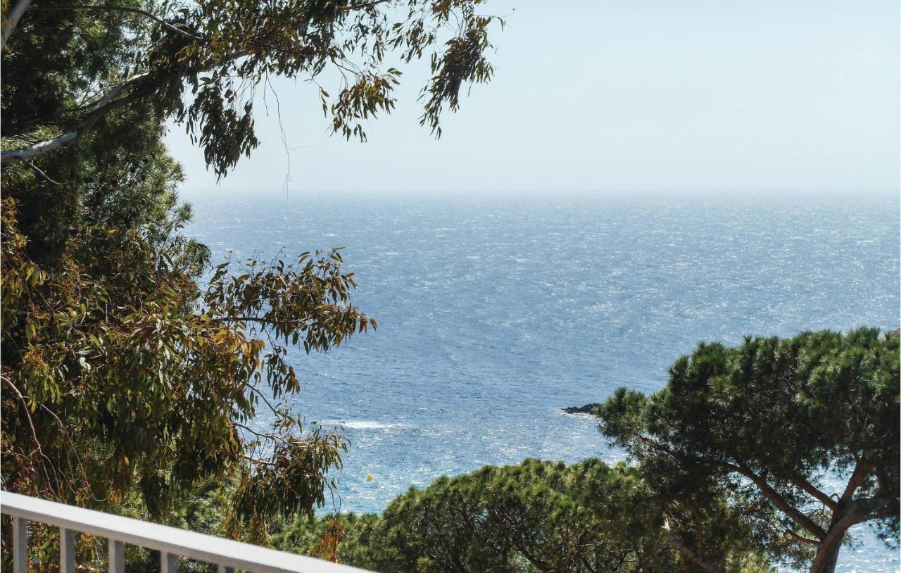 2 Bedroom Amazing Apartment In Tossa De Mar Exterior photo